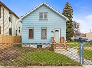 914 N Hickory St, Joliet, IL 60435