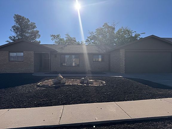 3rd image of 1550 Candlelight Dr