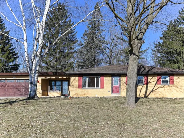 S63W15266 Garden TERRACE, Muskego, WI 53150