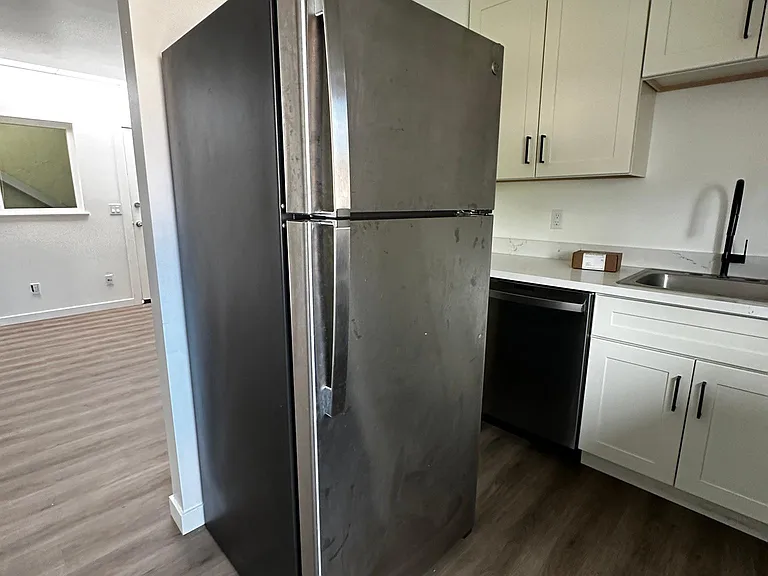 1616 Park Ave #14 — Photo 5
