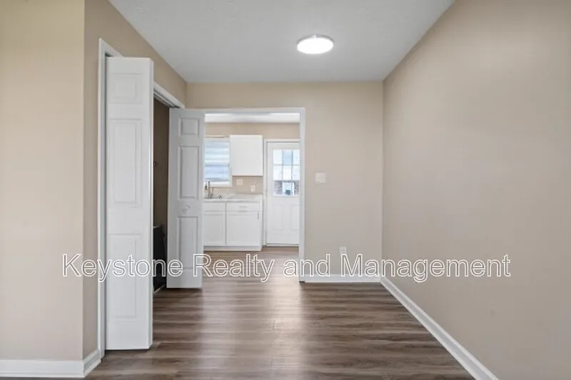 2 bed, 1.0 bath, 1150 sqft, $875 — Photo 4