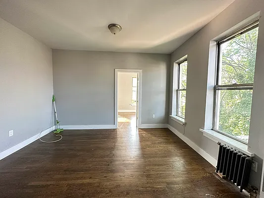 Rented by Bruma Realty LLC | media 17