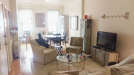 Rented by Green Line Realty