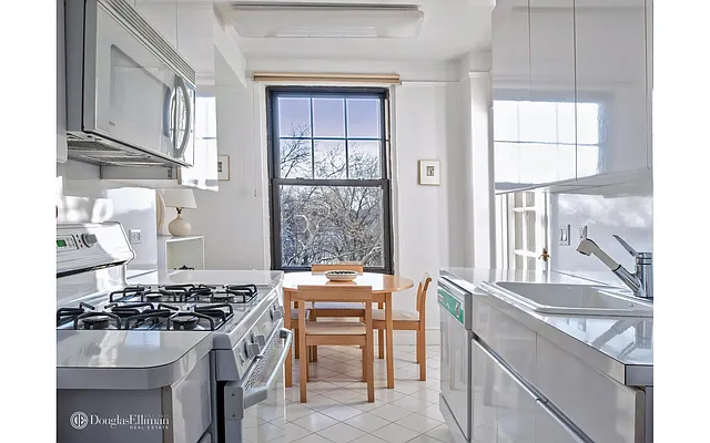 Sold by Douglas Elliman | media 9