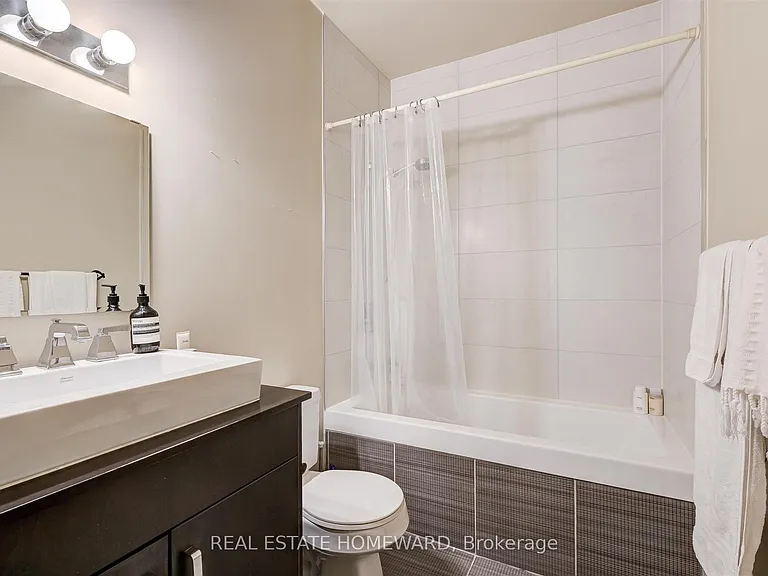 1842 Queen St E #205 — Photo 12