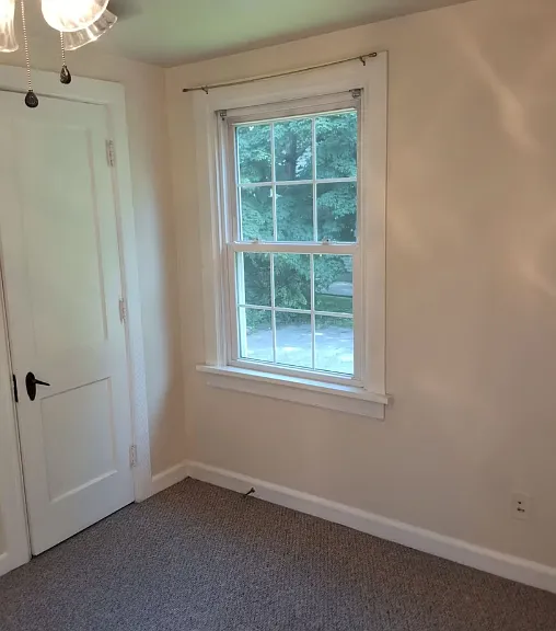 220 W Withrow St — Photo 16
