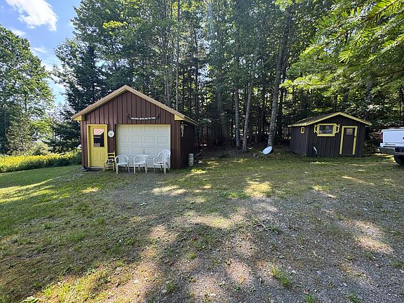 3rd image of 92 Center Pond Road