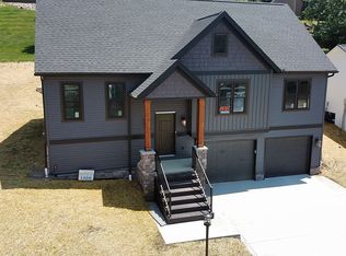 1356 2nd St NW, New Philadelphia, OH 44663