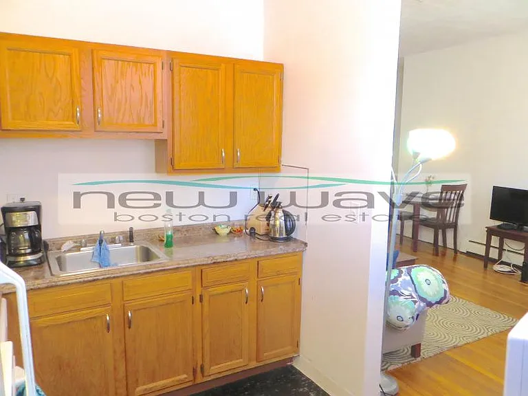 12 Columbus Sq #2 — Photo 9