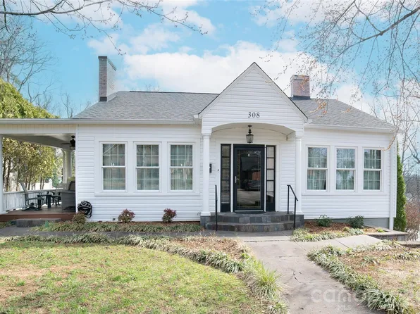 308 Beall St NW, Lenoir, NC 28645