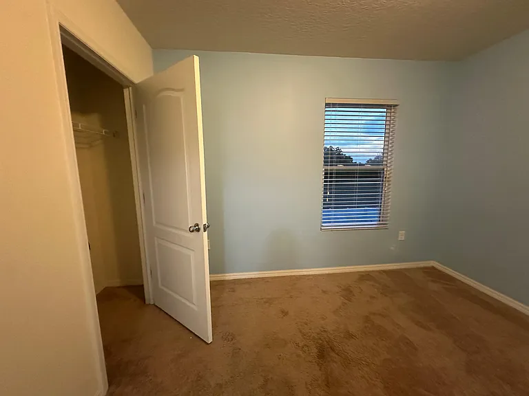 881 Lake Cummings Blvd — Photo 19