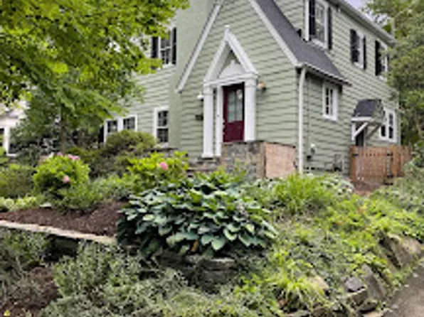 6917 Woodside Pl, Chevy Chase, MD 20815