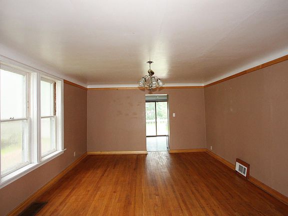 5th image of 1511 Seymour St