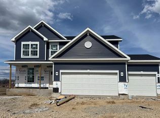 4125 Eton Cir, Windsor, WI 53598