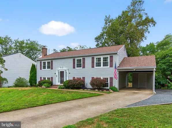 12732 Bradwell Rd, Herndon, VA 20171