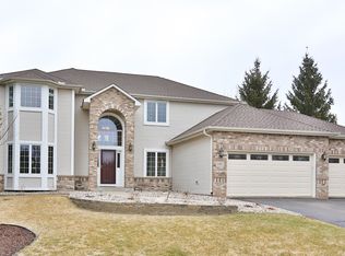 17457 George Moran Dr, Eden Prairie, MN 55347