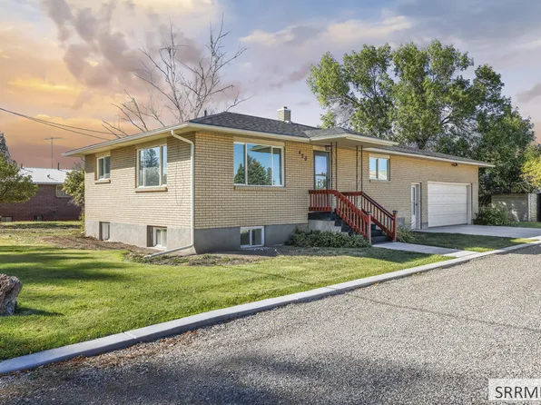 420 W 1st S, Driggs, ID 83442