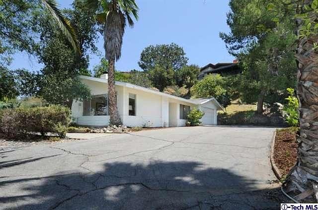 1st image of 2645 Sleepy Hollow Pl