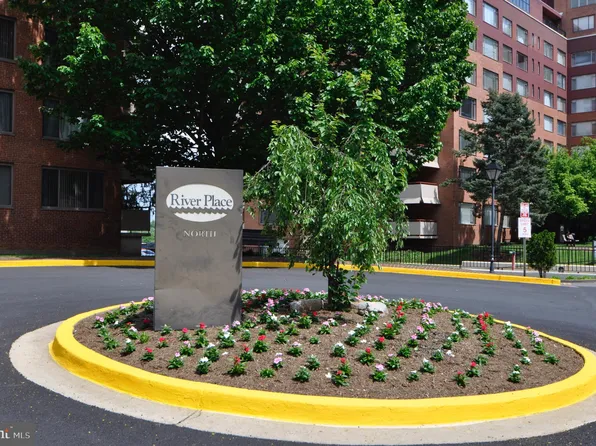 1121 Arlington Blvd APT 605, Arlington, VA 22209