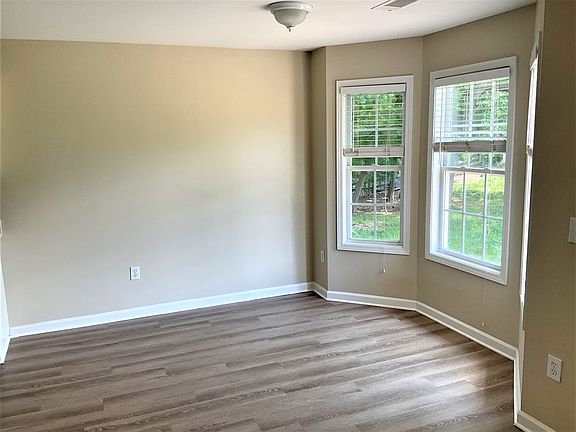 5th image of 6860 Bryn Brooke Dr