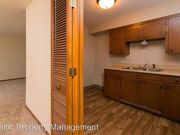 5th image of 8443 Lowell Ave APT B
