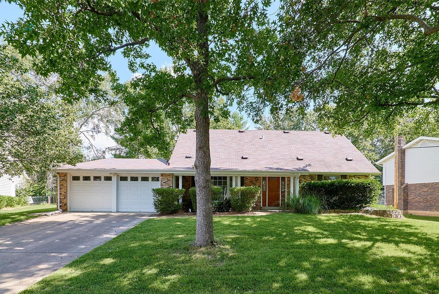 2833 Springridge Dr, Saint Louis, MO 63129 | Zillow