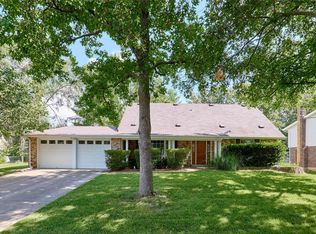 2833 Springridge Dr, Saint Louis, MO 63129