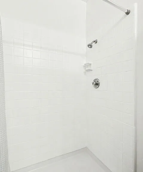 521 Montana Ave #301 — Photo 22