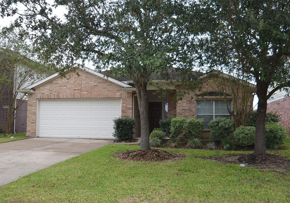 1st image of 2909 Windy Hollow Ln