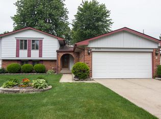 4095 Ironside Dr, Waterford, MI