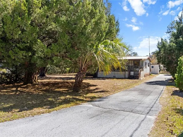 7000 W Pershing Dr, Homosassa, FL 34448