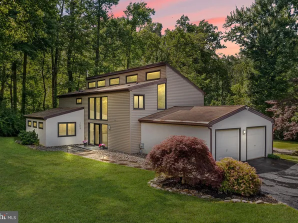 1004 Gwilym Cir, Berwyn, PA 19312