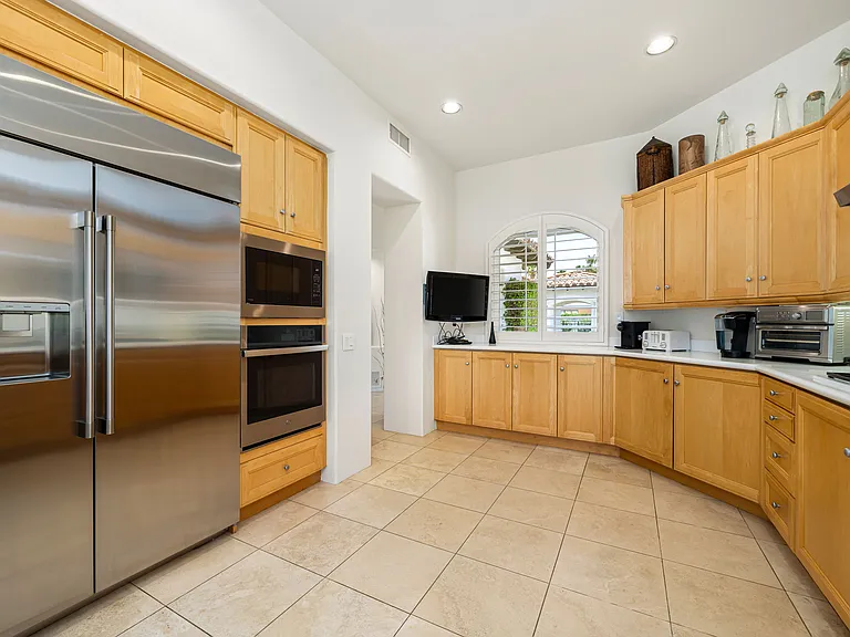 79695 Mandarina — Photo 17