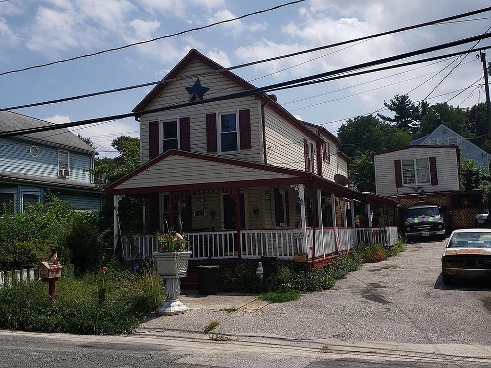 2nd image of 343 3rd Ave