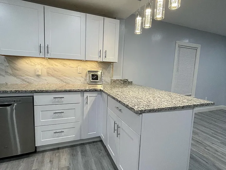 171 Elliot St #2 — Photo 6