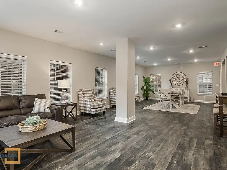 3218 Veterans Memorial Pkwy #3X3 — Photo 37