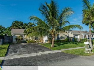 11015 NW 26th Pl, Sunrise, FL 33322