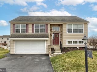 25 Joshua Dr, York, PA 17404
