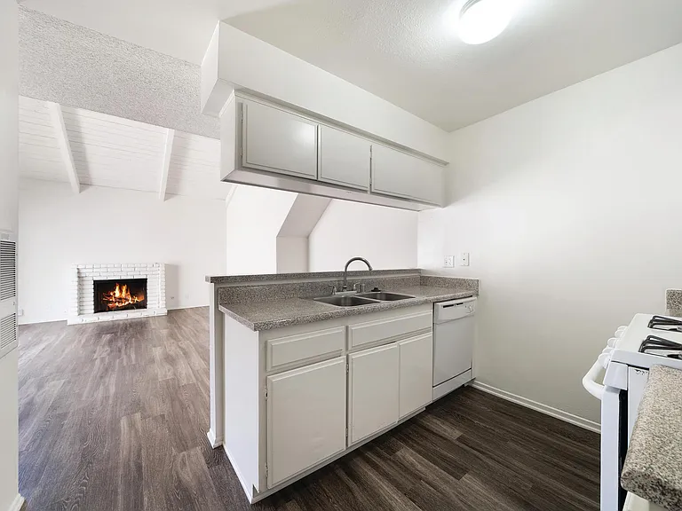 The Terrace Apartments — Photo 26