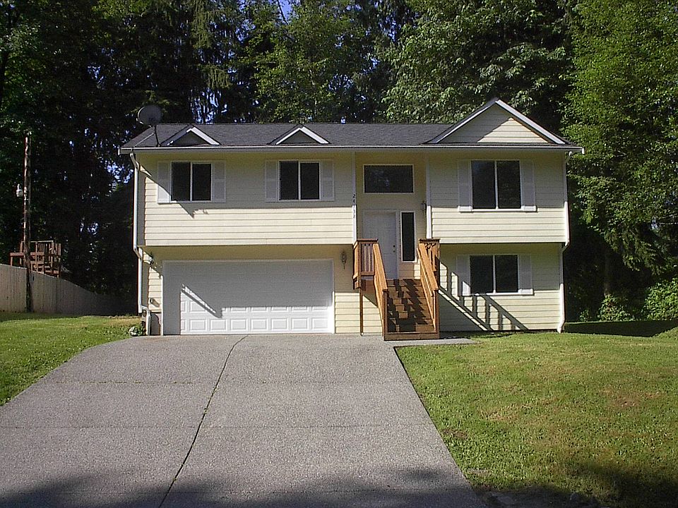 1st image of 24132 4th Pl NE