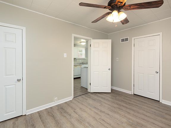 3rd image of 4737 Adkins Ave