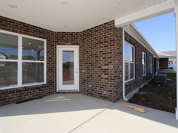4th image of 5626 Callaway Dr #115