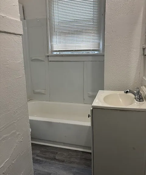 1977 Clairmount Ave — Photo 17