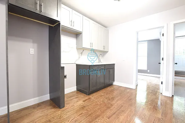 Rented by null | media 3