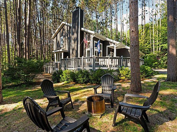 3rd image of 2477 Obervalden Dr