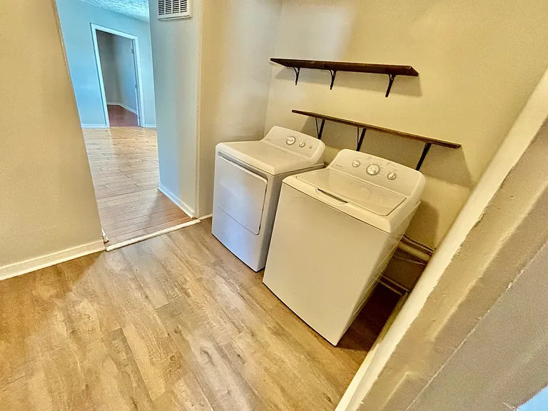 111 Marne Ave — Photo 24