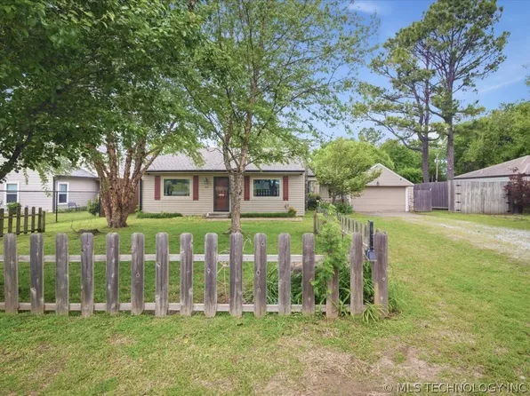 3250 S Fulton Ave, Tulsa, OK 74135