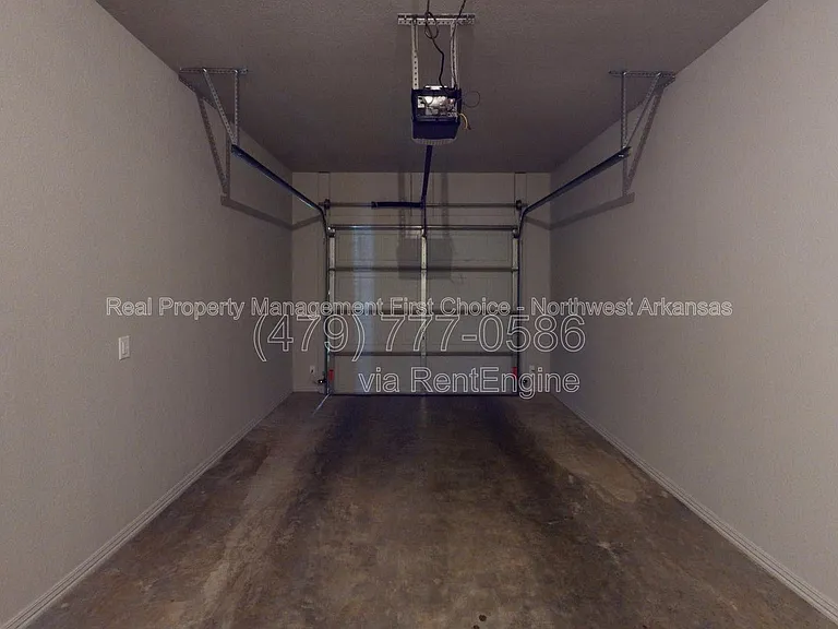 2711 W Shasta Rd — Photo 9