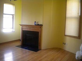 1st image of 1039 N La Salle Dr APT 12