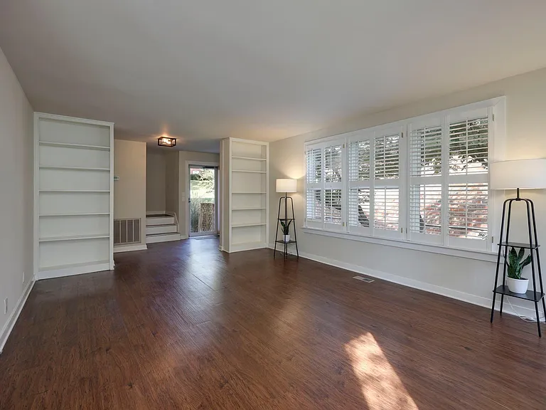 150 Spring Valley Rd #A — Photo 2
